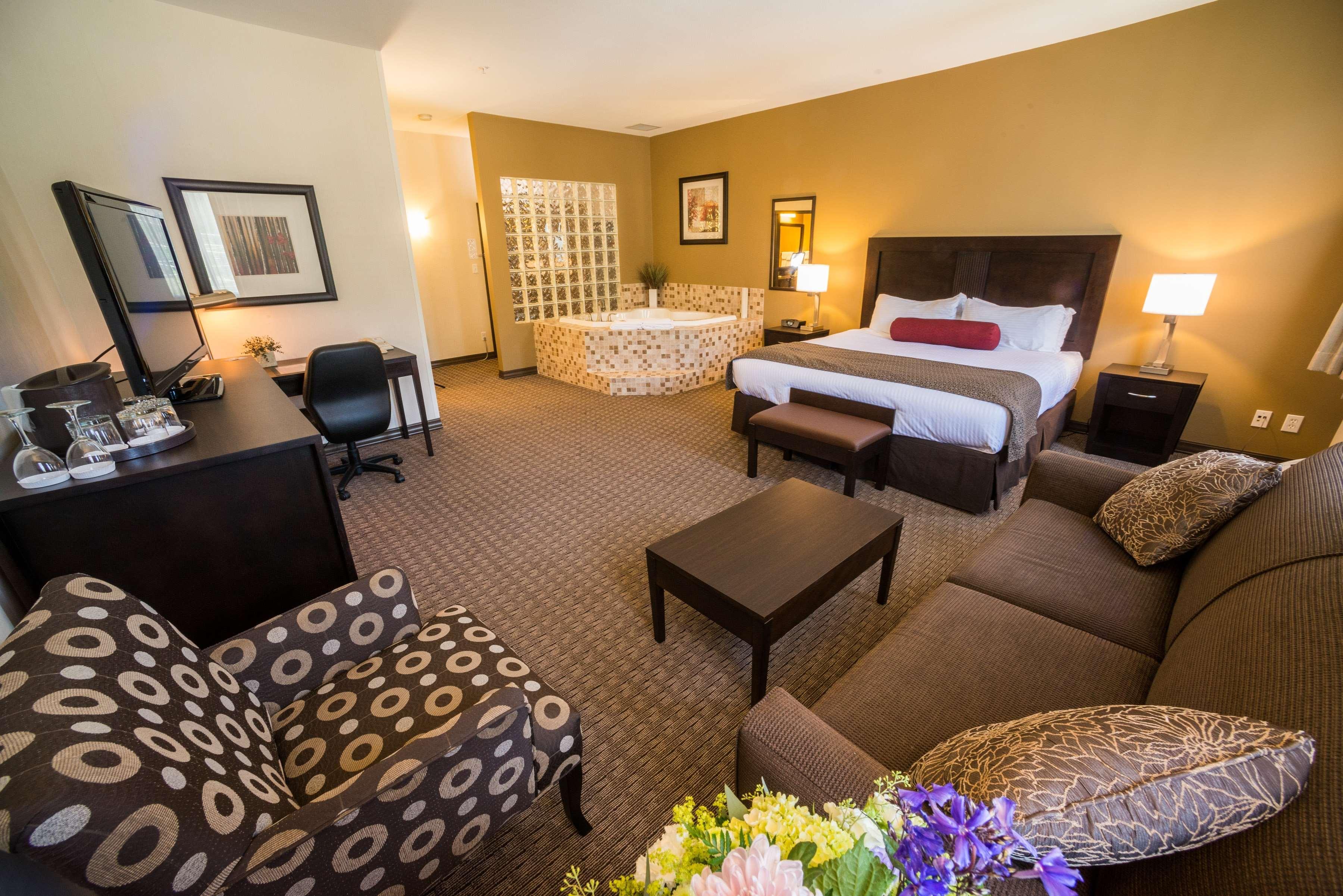 Best Western Plus Baker Street Inn Nelson Exterior photo