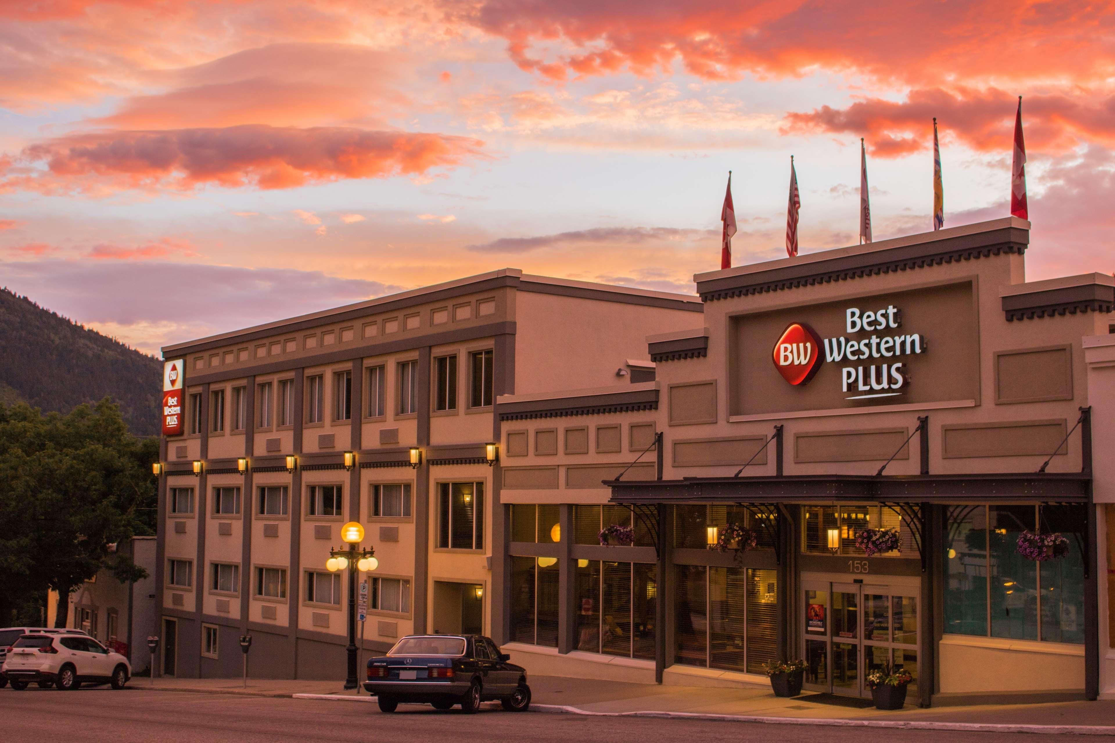 Best Western Plus Baker Street Inn Nelson Exterior photo