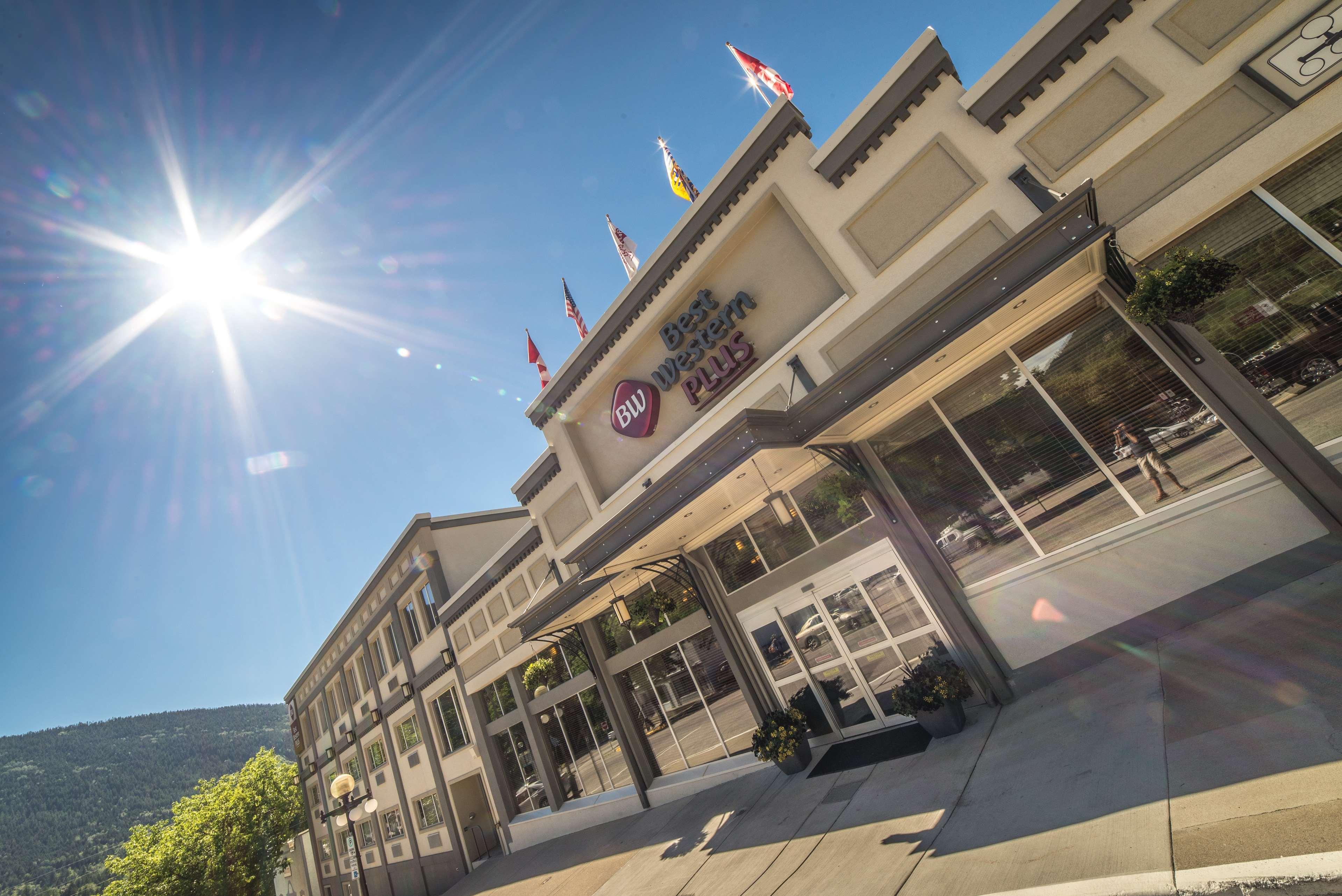 Best Western Plus Baker Street Inn Nelson Exterior photo