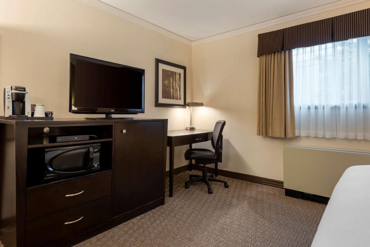 Best Western Plus Baker Street Inn Nelson Exterior photo