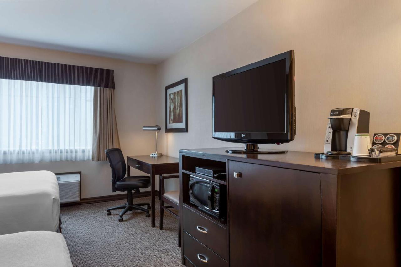 Best Western Plus Baker Street Inn Nelson Exterior photo
