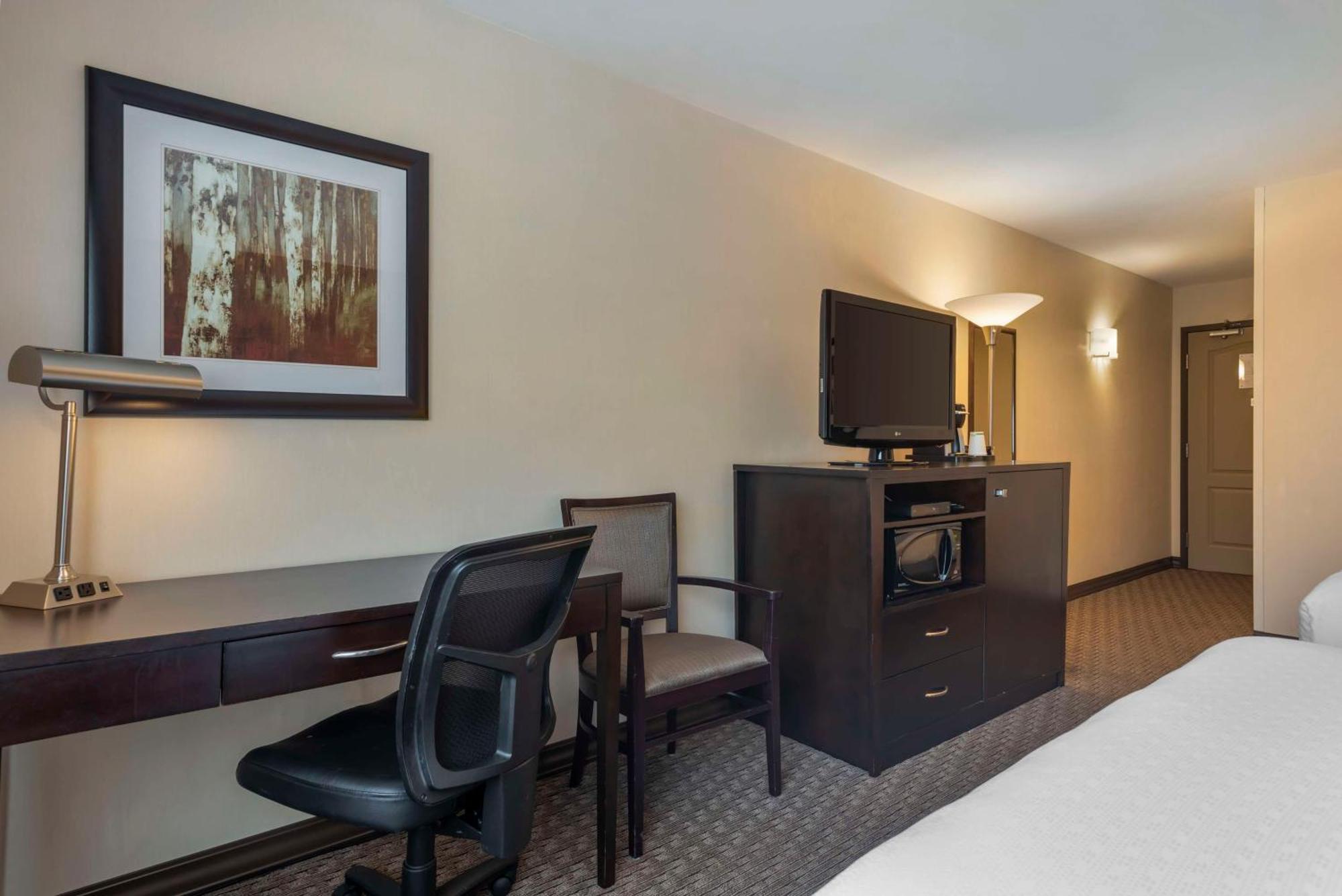 Best Western Plus Baker Street Inn Nelson Exterior photo